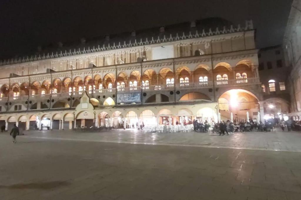 Romantic In The Historical Heart Of Padova
